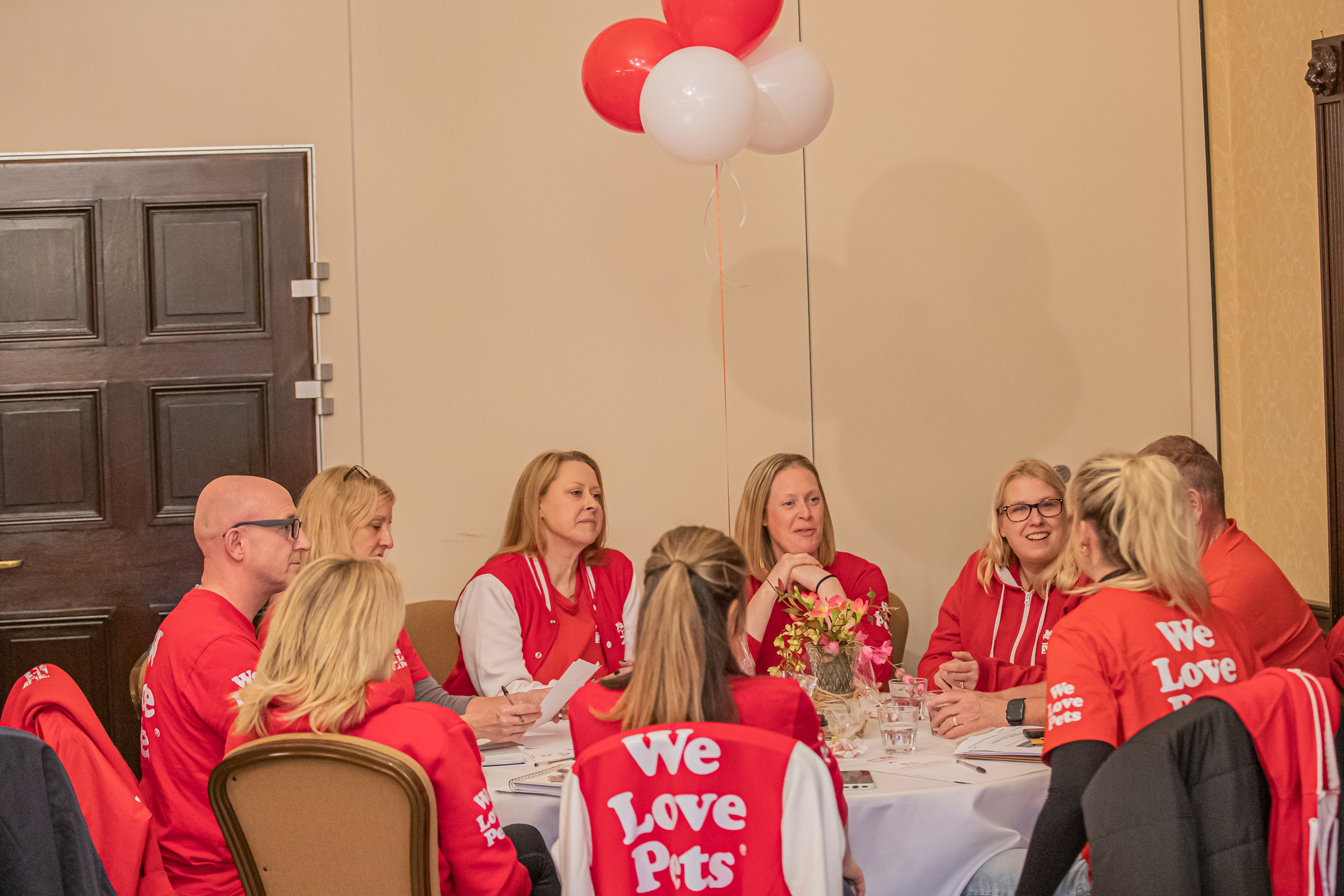 Why Franchise with We Love Pets? 6 Reasons People Choose Us